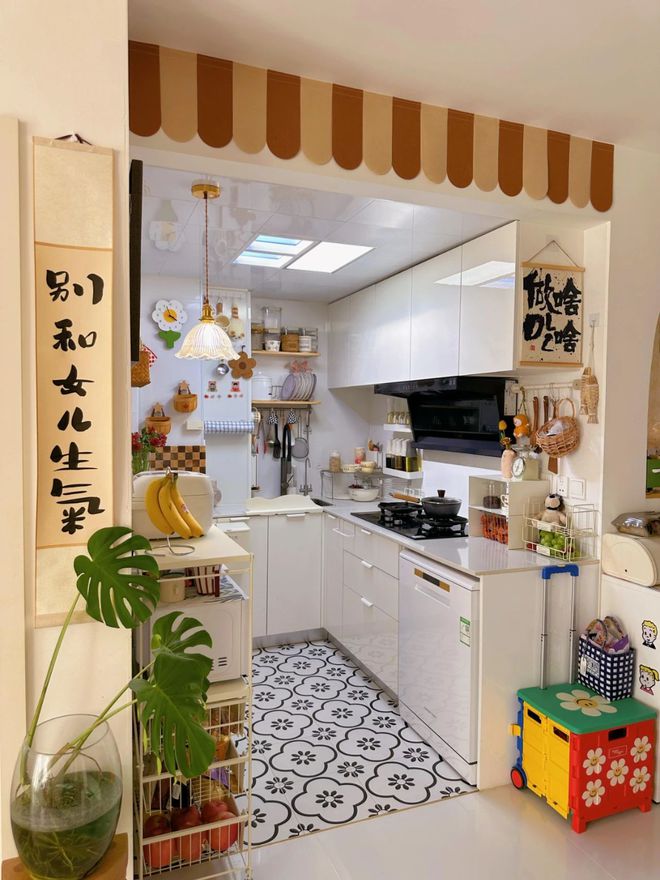 0平“老破小”但是看完装修我立马闭嘴了CQ9电子有限公司上海一家四口挤在4(图4)