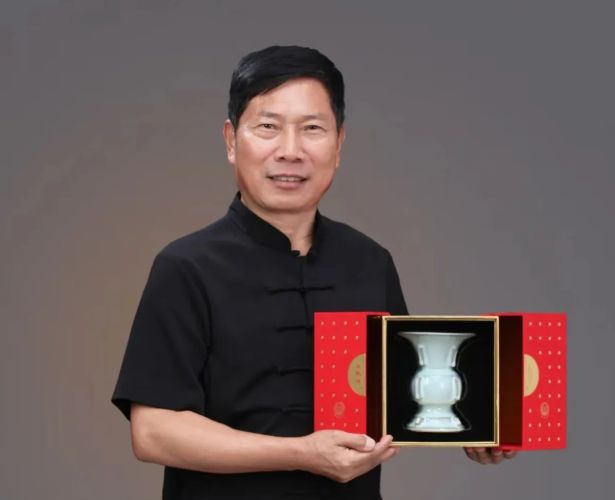 兵国宴餐桌上的插花摆件！CQ9电子游戏产自禹州阅(图3)